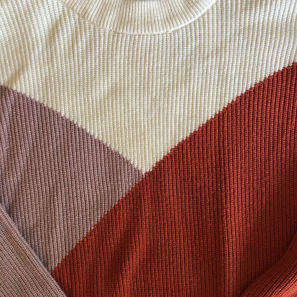 Colorblock Sweater - Picture 3 of 5